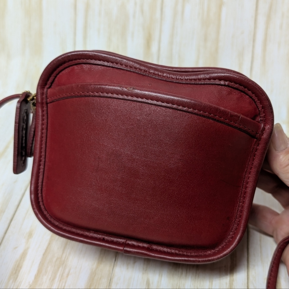 Vintage Coach Hadley Red Crossbody Bag 9935 - Picture 2 of 16